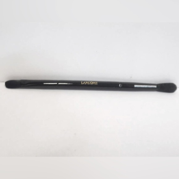 Lot of 2️⃣ NEW [Lancôme] Duel Ended (Blending & Allover) Eyeshadow Brushes - Picture 2 of 9